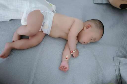 北京代生子机构包男孩怀孕多久会显肚子